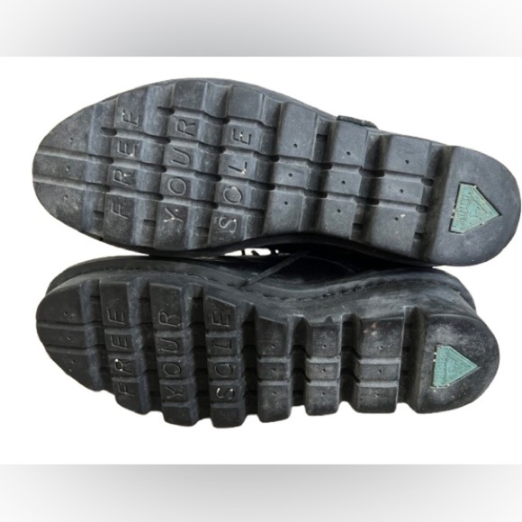 John Fluevog Womens Free Your Sole Lace Up Pebbled Leather Combat Boots. Size 9 - Picture 6 of 9